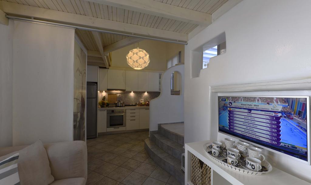 Ivi Mykonean Suites Mimoza Ornos Beach Экстерьер фото